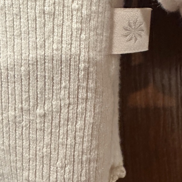 Athleta Girl Cream Waffle Knit Long Sleeve Top Kids Size L 12 - Picture 4 of 4